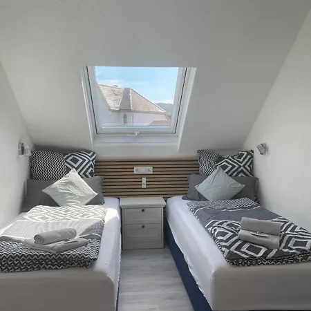 3 Freiendiez דיאז