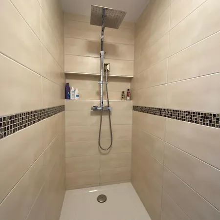 3 Freiendiez דירה